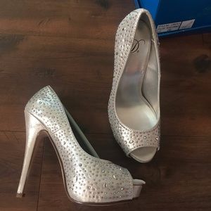 My Delicious Shoes Silver Sparkle Shoes